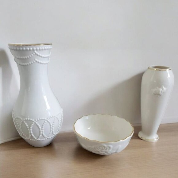 Lenox Vases And Bowl Rose Blossom Porcelain 24k Gold Rimmed Ivory Colored EUC - Picture 1 of 10